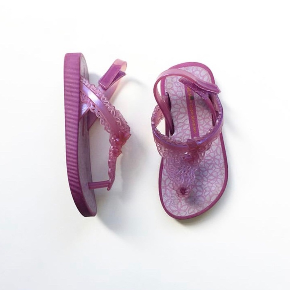 Ipanema purple jelly sandals EUC size 21